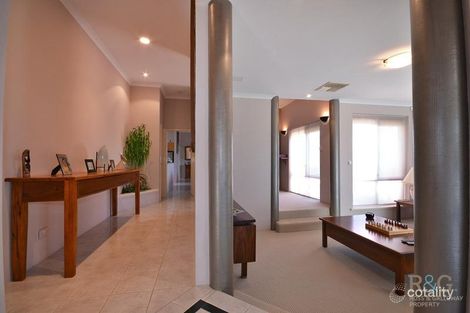 Property photo of 2 Briar Court Leeming WA 6149