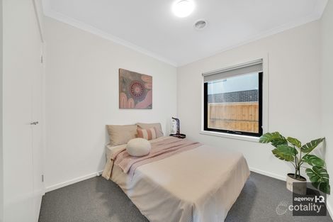 Property photo of 12 Edifice Drive Tarneit VIC 3029