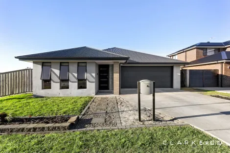 6 Fontana St, Chisholm, NSW 2322