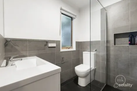 Property photo of 2/45 View Hill Crescent Eltham VIC 3095