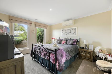 Property photo of 22 Skipton Street Drouin VIC 3818