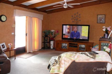 Property photo of 2 Lara Close Paynesville VIC 3880