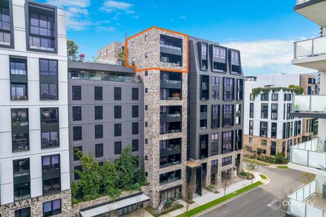 810/2a Lord Sheffield Cct, Penrith, NSW 2750