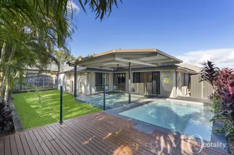 Property photo of 3 Lilyvale Crescent Ormeau QLD 4208