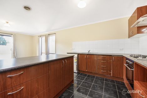 Property photo of 44 Wakenshaw Crescent Pakenham VIC 3810