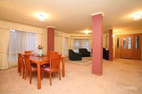 Property photo of 21 Brooklyn Bay Close Rowville VIC 3178