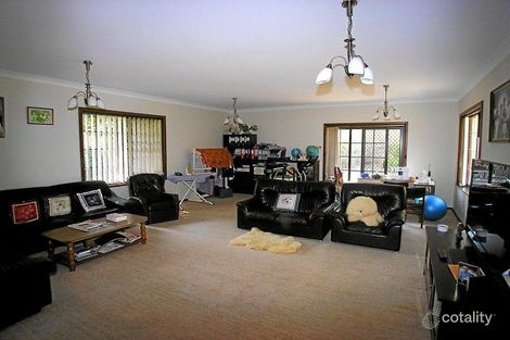 Property photo of 67 Wiare Circuit Orange NSW 2800