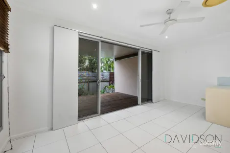 5a Mallard Ave, Paradise Point, QLD 4216