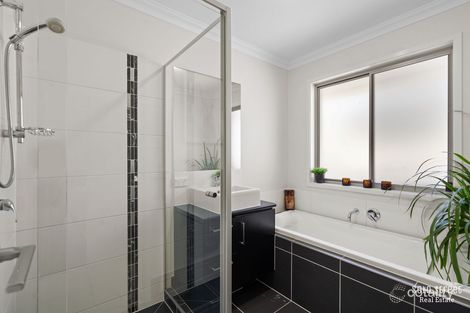 Property photo of 12 Riverbreeze Crescent Maudsland QLD 4210