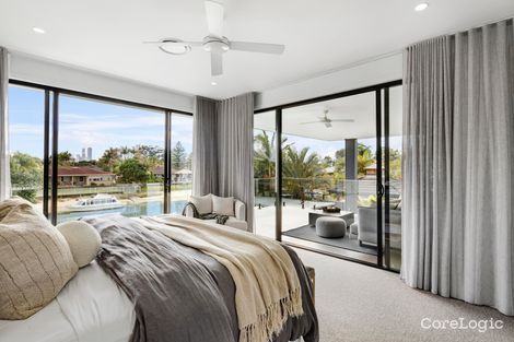 Property photo of 6 Rosemont Avenue Broadbeach Waters QLD 4218