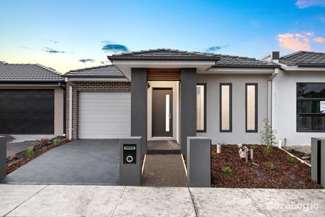 Property photo of 26 Hunt Way Pakenham VIC 3810