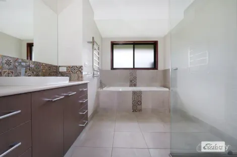 Property photo of 21 Nordsvan Drive Wodonga VIC 3690