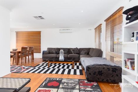 Property photo of 18 Davitt Drive Deer Park VIC 3023