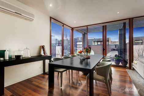 Property photo of 2/17 Pakington Street Kew VIC 3101