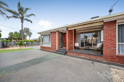 Property photo of 2 Kim Close Meadow Heights VIC 3048