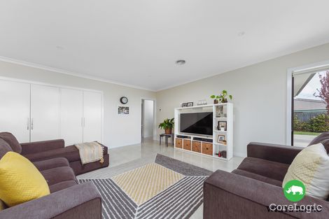 Property photo of 18 Mellington Loop Googong NSW 2620