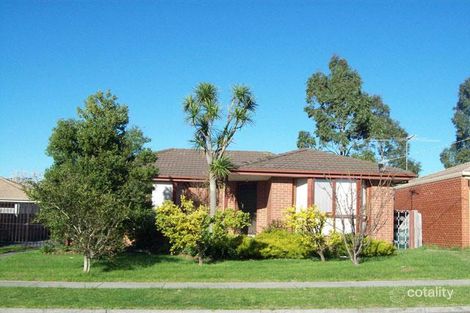 8 Claude Ave, Hampton Park, VIC 3976