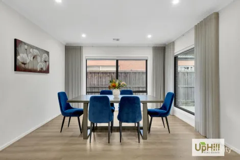 Property photo of 56 Australorp Drive Clyde North VIC 3978