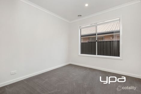 Property photo of 13 Marble Drive Cobblebank VIC 3338