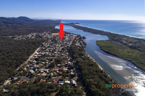 Property photo of 6 Seventh Avenue Stuarts Point NSW 2441