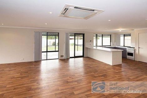 Property photo of 20 Honeyeater Crescent Geographe WA 6280