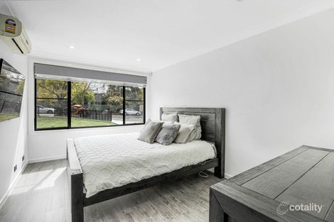 Property photo of 8 Cato Close Edensor Park NSW 2176