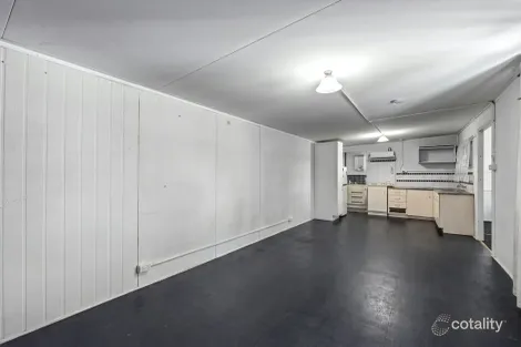 Property photo of 37 King Street Dinmore QLD 4303