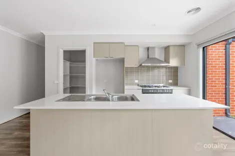 Property photo of 19 Benson Drive Werribee VIC 3030