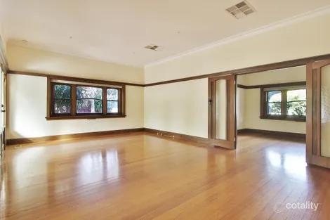 Property photo of 2 Lockwood Street Bentleigh VIC 3204