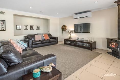 Property photo of 11 Pearl Court Kyneton VIC 3444