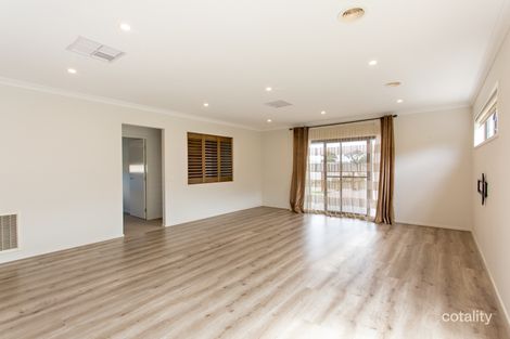 Property photo of 3 Hammill Close Canadian VIC 3350