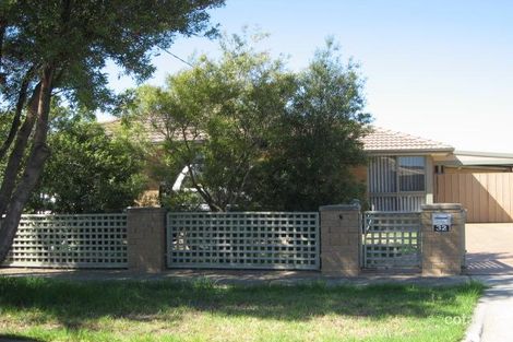 32 Wintersun Dr, Albanvale, VIC 3021