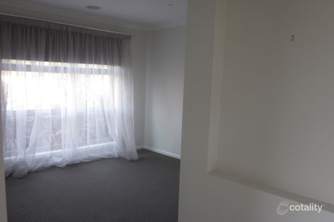 Property photo of 20 Villella Drive Pakenham VIC 3810