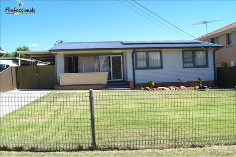 24 Fitzpatrick Cres, Casula, NSW 2170