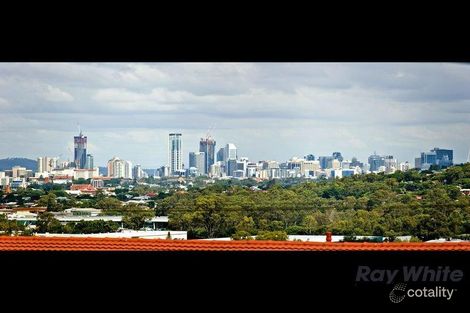 43 Redwood St, Stafford Heights, QLD 4053