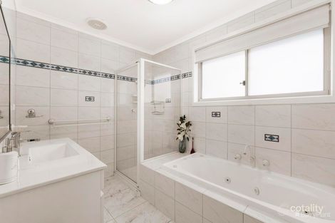 Property photo of 37 Lonsdale Street Bulleen VIC 3105