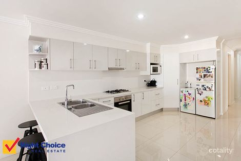 Property photo of 2/9 Banksia Avenue Albion Park Rail NSW 2527