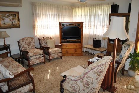 Property photo of 2/18 Susella Crescent Tuncurry NSW 2428