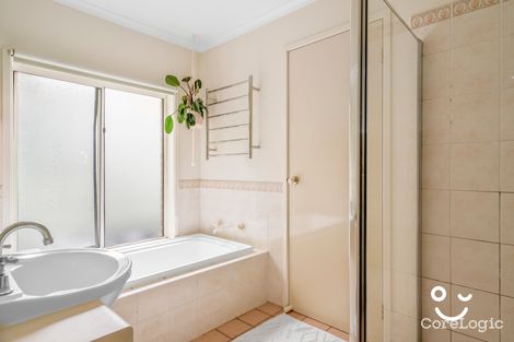 Property photo of 17 Herriott Crescent Horsley NSW 2530