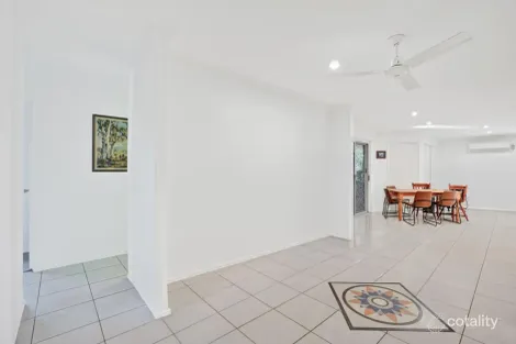 Property photo of 17 Gapparis Street Kin Kora QLD 4680