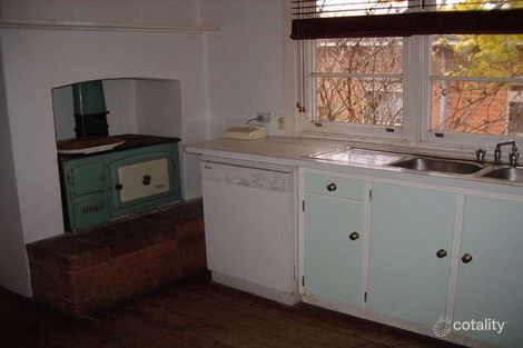 Property photo of 4 Hobbs Street Queanbeyan NSW 2620