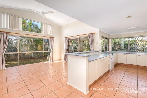 8 Gardendale Cres, Burleigh Waters, QLD 4220