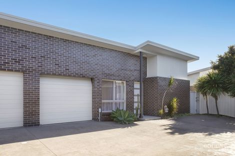 Property photo of 2/21 Tabourie Close Flinders NSW 2529