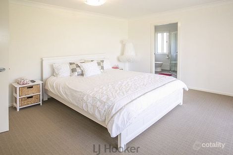 Property photo of 15 Raleigh Street Cameron Park NSW 2285