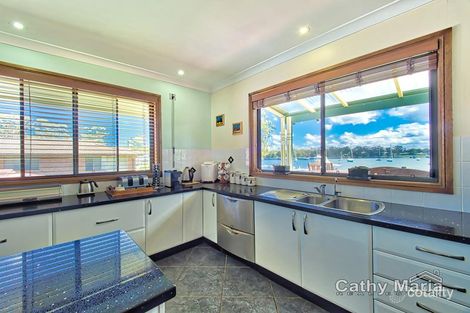 Property photo of 28 Gordon Avenue Summerland Point NSW 2259