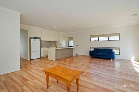 Property photo of 5 Lanark Place Deer Park VIC 3023