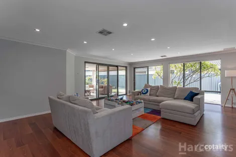 Property photo of 21 Octagon Gardens Aveley WA 6069