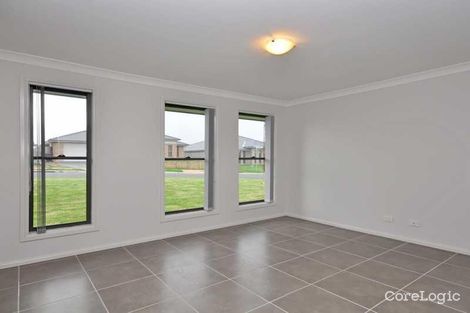 Property photo of 10 Majestic Road Largs NSW 2320