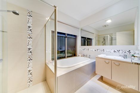 Property photo of 9 Gerda Grove Cranbourne North VIC 3977