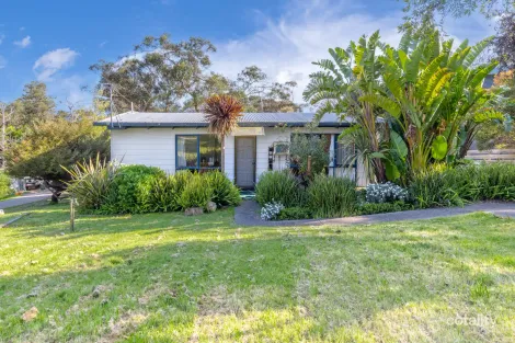 Property photo of 12 Glenone Avenue Dromana VIC 3936